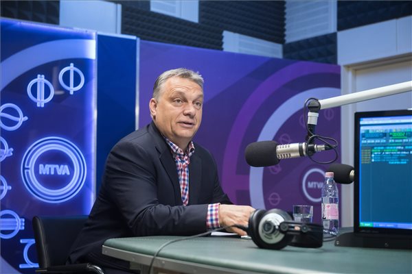 Orbán: A kormányközi tárgyalásoktól függ a „Soros-egyetem” jövője