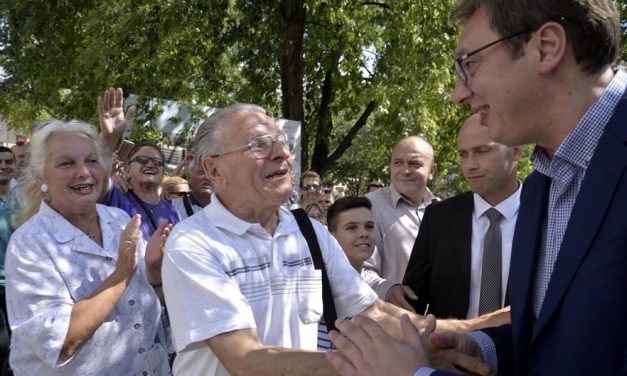 Vučić: Az év végéig 440 euró lesz az átlagfizetés