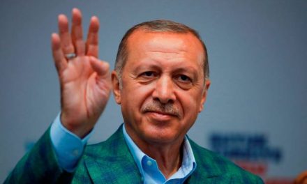Elveszítette abszolút parlamenti többségét Erdogan pártja
