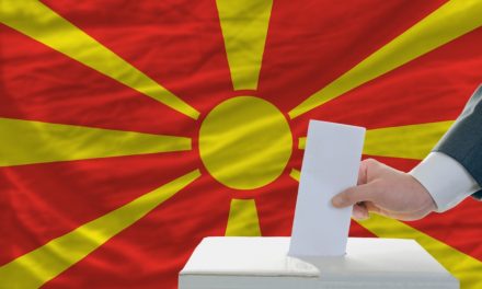 Megkezdődött a népszavazás Macedóniában