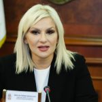 Mihajlović: Dilettáns kormánya lesz Szerbiának