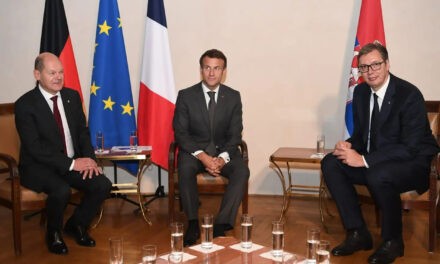 Vučić Koszovóról és Szerbia európai jövőjéről tárgyalt a német kancellárral és a francia elnökkel