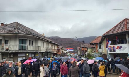 Folytatódik a szerbek tiltakozása Észak-Koszovóban