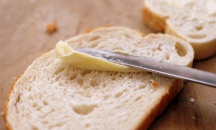 Egy brit sztárszakács betiltaná a margarint, mert az szerinte majdnem műanyag
