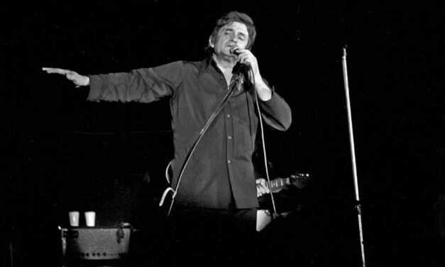 <span class="entry-title-primary">Johnny Cash, a feketébe öltözött rock’n’roll és spirituálé-költő</span> <span class="entry-subtitle">Kubát Gábor rockjegyzetei (2.)</span>