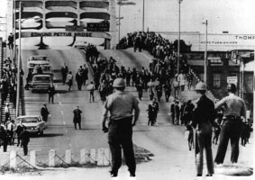 Véres Vasárnap a selmai hídon. 1965. március 7. (Fotó: Wikipedia)