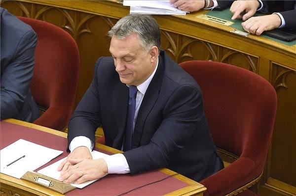 Orbán Viktor levélben kér támogatást