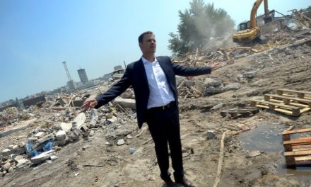 Belgrád polgármestere a rombolással dicsekedett?