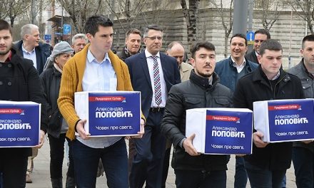 Aleksandar Popović átadta a jelöltetéshez szükséges aláírásokat