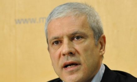 Tadić is elítélte az államfő elleni fenyegetéseket