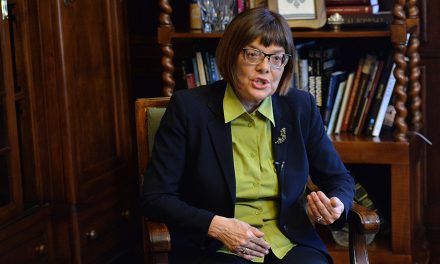 Maja Gojković leváltását követeli az ellenzék