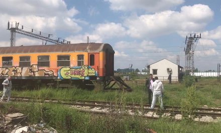Testvérpárt gyanúsítanak a vasúti kocsiban megtalált nő meggyilkolásával