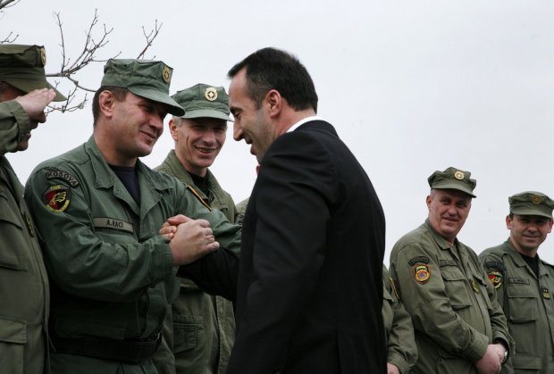 Koszovóban katonaság lesz, Szerbiában behívókat küldenek a tartalékosoknak