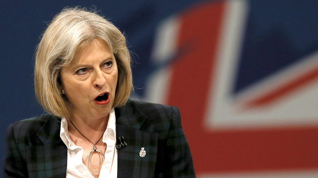 Theresa May lazítana a tempón