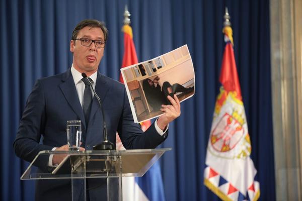 Nem jött be a Vučić-blöff – a színész feljelenti az államelnököt
