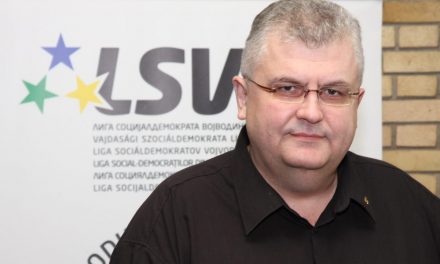 Čanak: Ponošnak kevesebb esélye van Vučićtyal szemben, mint Tadićnak