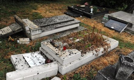 Orbán elítélte a budakalászi szerb temető meggyalázását