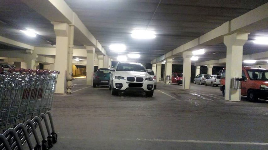 Zentai parkolás – aranybánya a bevásárlóközpont parkolóháza