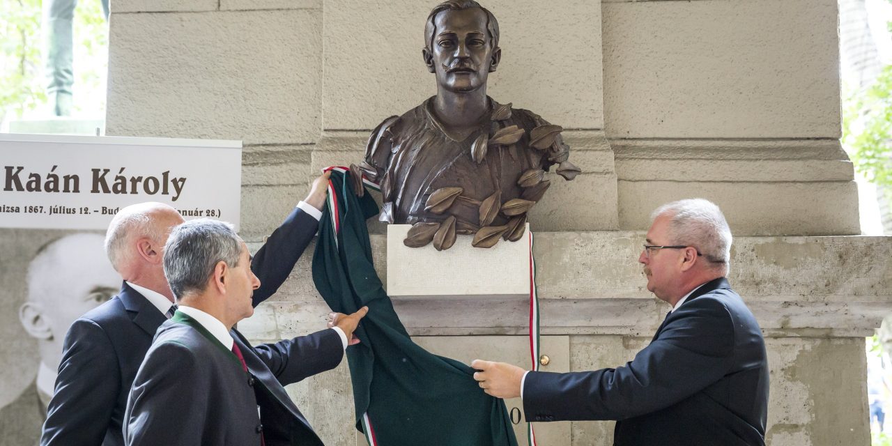 Kaán Károly szobrot kapott Budapesten