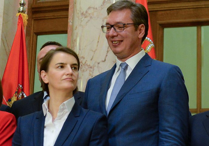 Lecseréli miniszterelnökét Aleksandar Vučić?