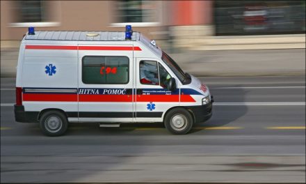 Két ételszállító ütközött össze Belgrádban