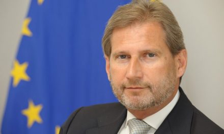 Hahn: Koszovó nem az egyetlen feltétel