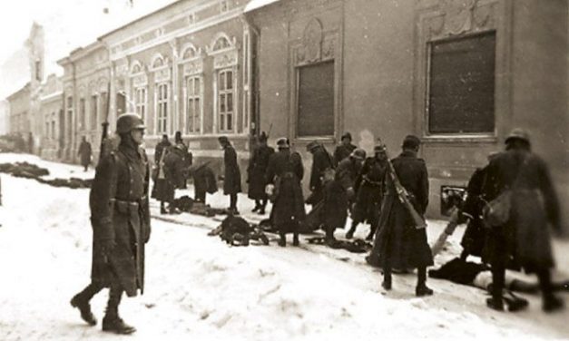 Főhajtás a csúrogi áldozatok előtt