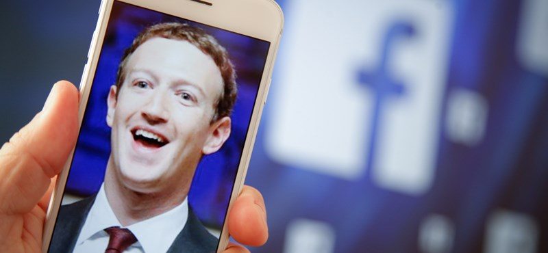 A Facebook-hírfolyam átalakítás miatt 2,9 milliárd dollárt veszített Zuckerberg