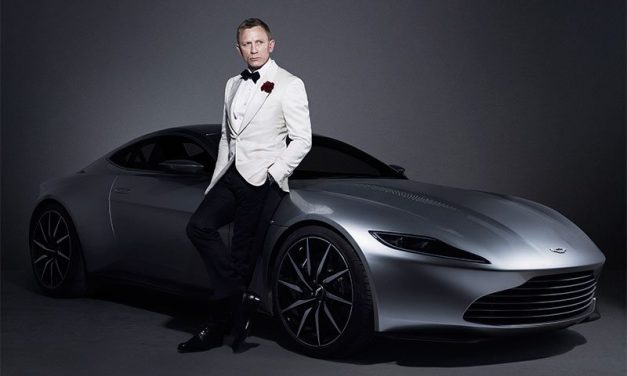 Daniel Craig árverésre bocsátja Bond-autóját