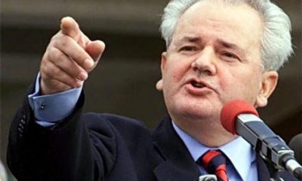 „A haladók és a szocialisták Miloševićet és a kilencvenes éveket rehabilitálják”