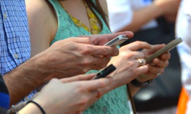 Csökkenhetnek a roamingdíjak a nyugat-balkáni országokban is