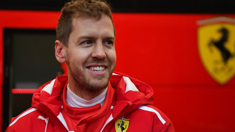 Vettel nyert, Hamilton a második