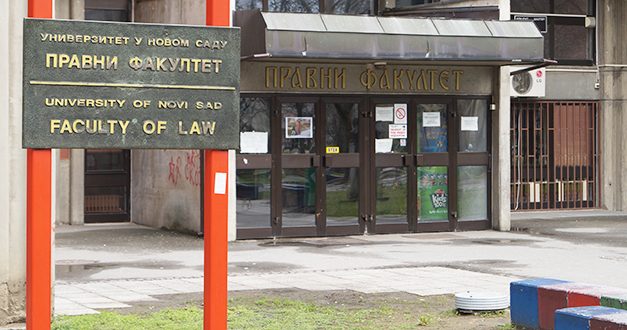 Elítélték a Jogi Kart a magyar diákok diszkriminációjáért