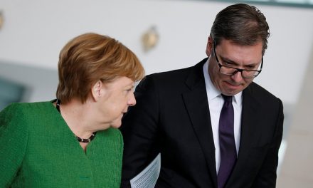 Merkel: Megoldást kell találni Koszovó ügyére