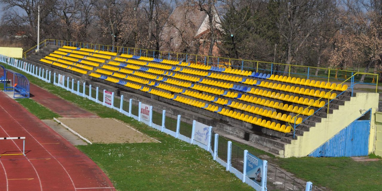 Zenta: Játszótér- és stadionfelújítás a Sat-Traktnak és a magyar kormánynak köszönhetően