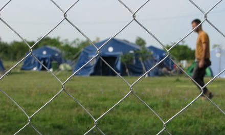 Ausztria az elutasított menedékkérőknek létrehozandó táborokról tárgyal a nyugat-balkáni államokkal