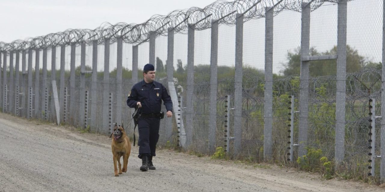 Több mint ezerötszáz határsértő ellen intézkedtek a rendőrök a hétvégén