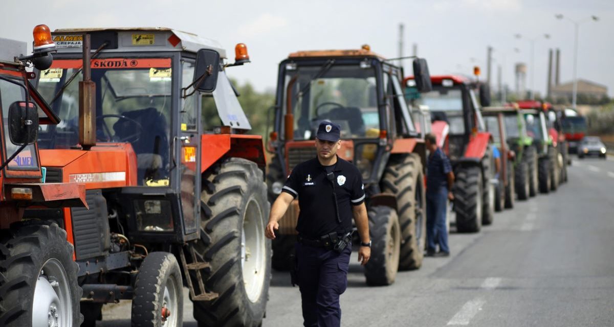 A gazdák is tiltakoznak a magas üzemanyagár miatt