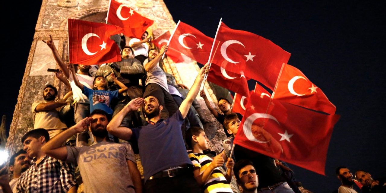 Két év után véget ért a rendkívüli állapot Törökországban