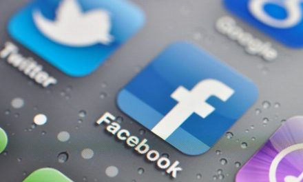 A Facebook és a Twitter ismét több száz, Iránhoz és Oroszországhoz köthető hamis fiókot távolított el