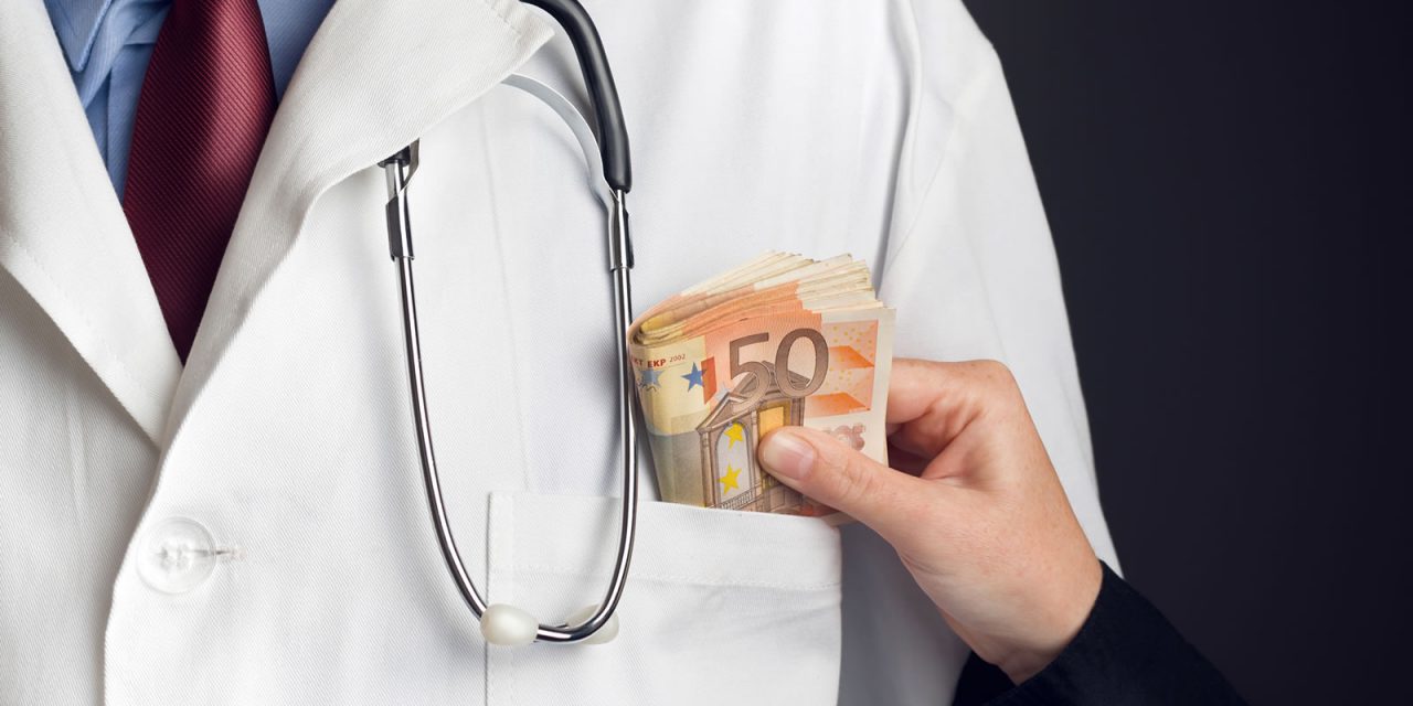 Egészségügy: 462 euró értékű ajándék még nem számít korrupciónak