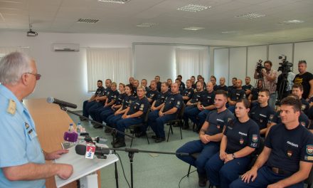 Hazatértek a Szerbiában és Macedóniában szolgálatot teljesítő magyar rendőrök