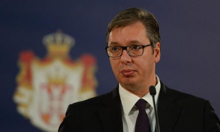 Vučić: Pristina lépései miatt veszélyben a béke
