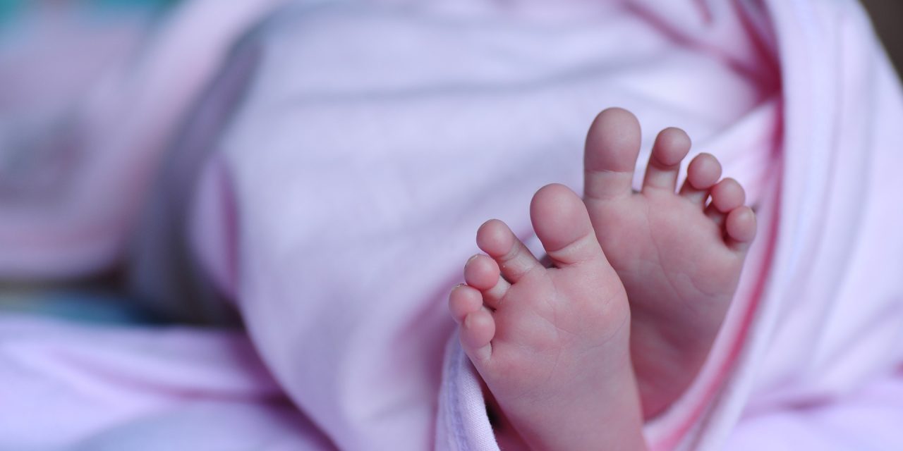 Négynapos csecsemő szorul lélegeztetőgépre koronavírus-fertőzés miatt