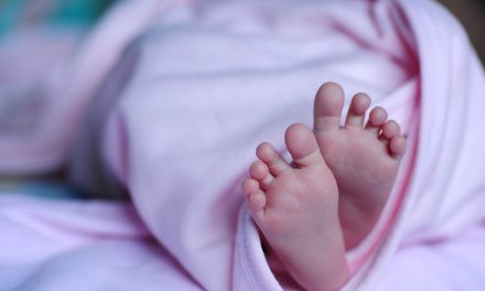 Négynapos csecsemő szorul lélegeztetőgépre koronavírus-fertőzés miatt