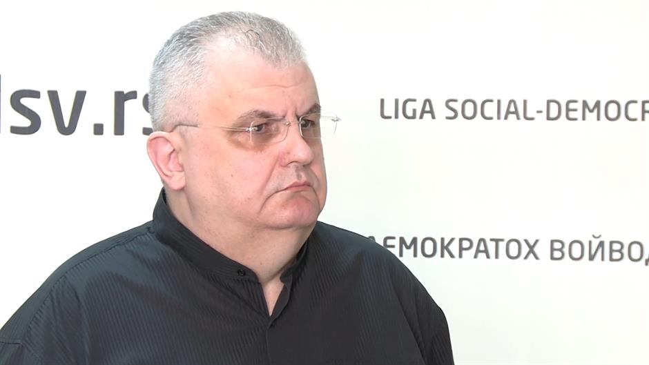 Nenad Čanak marad a VSZL elnöke