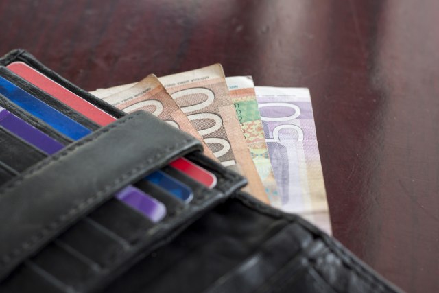 Szabadka: Pénzzel teli tárcát talált, visszaadta a tulajdonosának