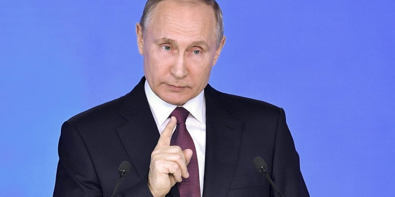 Putyin elrendelte Oroszországban a tömeges oltást