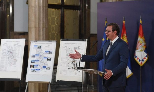 Vučić és Brnabić: Egymilliárd eurót fektetünk az egészségügy fejlesztésébe