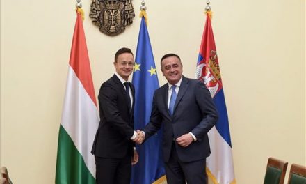Szijjártó a szerb energetikai és bányászati miniszterrel tárgyalt